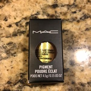MAC pigment